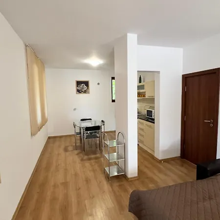 Apartman Shato Del Mar First *